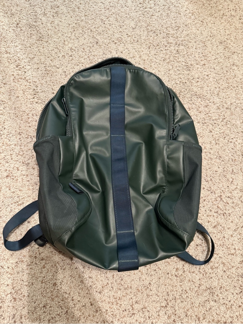Away Active Backpack 26L (Forest Green)